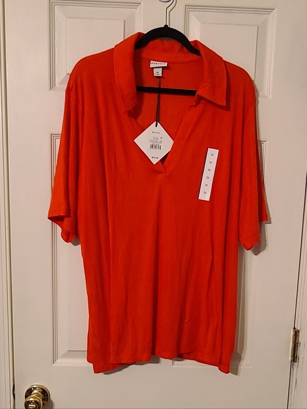 Ava & Viv Women's Bright Red V-Neck Polo - Size 3x